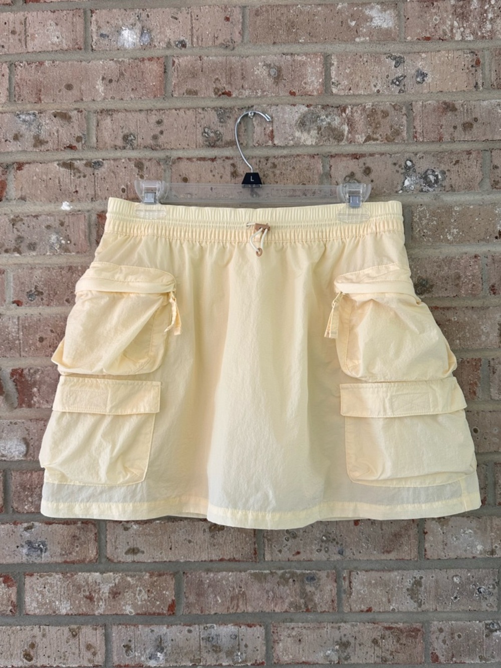 Columbia Elevated View Cargo Skort - Butter Yellow - Size Medium
